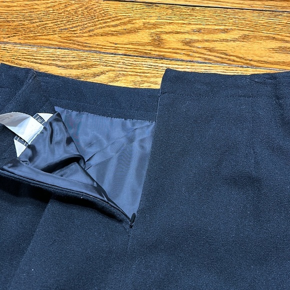 Michele black fringe skirt. Acrylic/wool blend. Back zipper. Size 14. Lined. - Picture 7 of 12